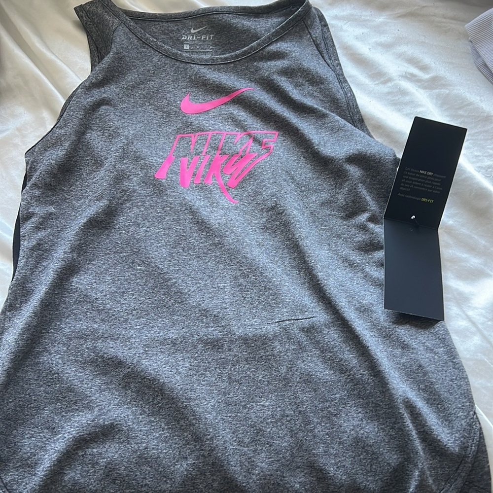 Nike tank top - NEW